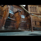 Detail des Chorgestühls mit individuellem Schnitzwerk